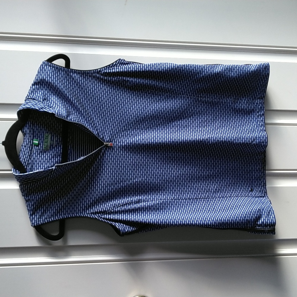 Tail Tech performance size L ladies top